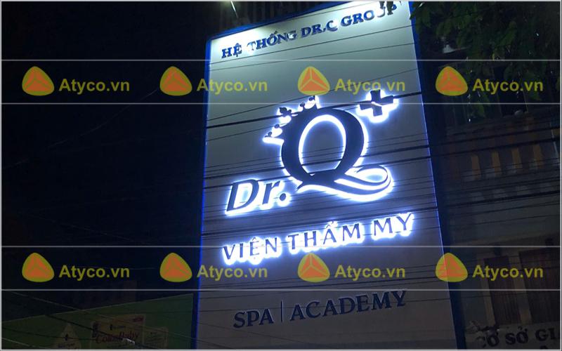 bảng hiệu mica