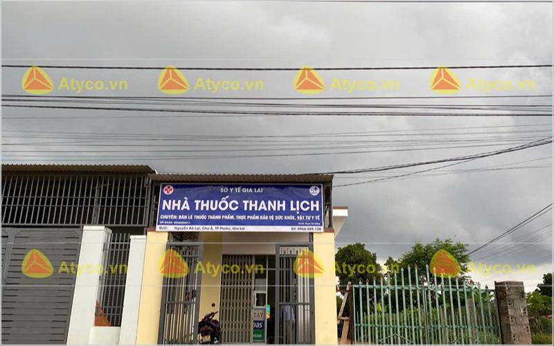 bảng hiệu mica