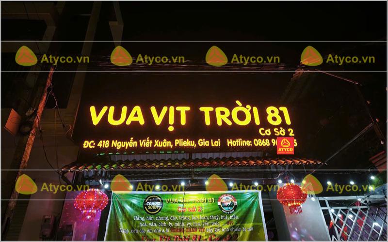 bảng hiệu mica