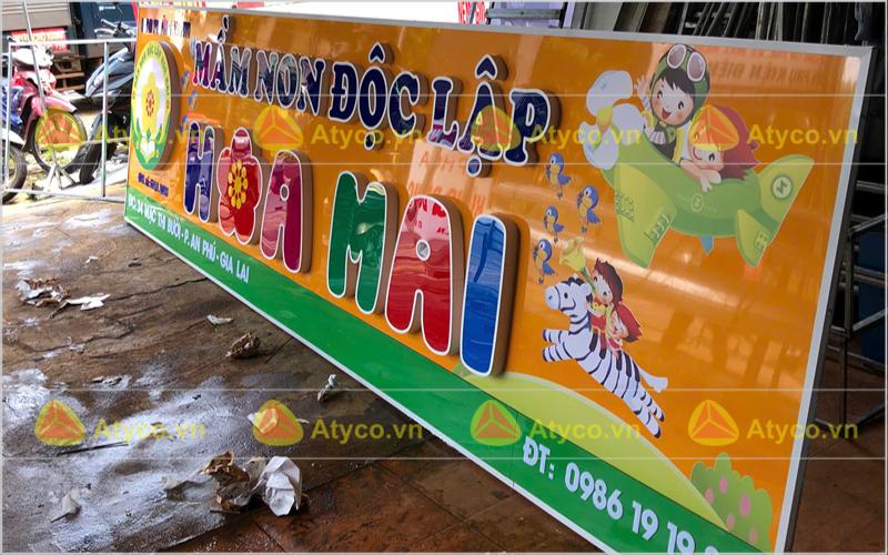 bảng hiệu mica